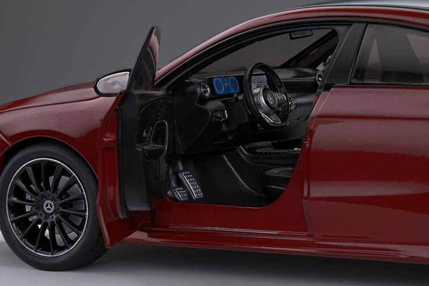 Mercedes Benz CLA (C118) AMG Line '19 Rood