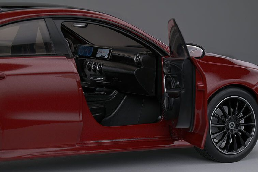 Mercedes Benz CLA (C118) AMG Line '19 Rood