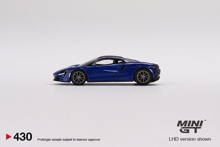 1:64 McLaren Artura 'Volcano Blue'