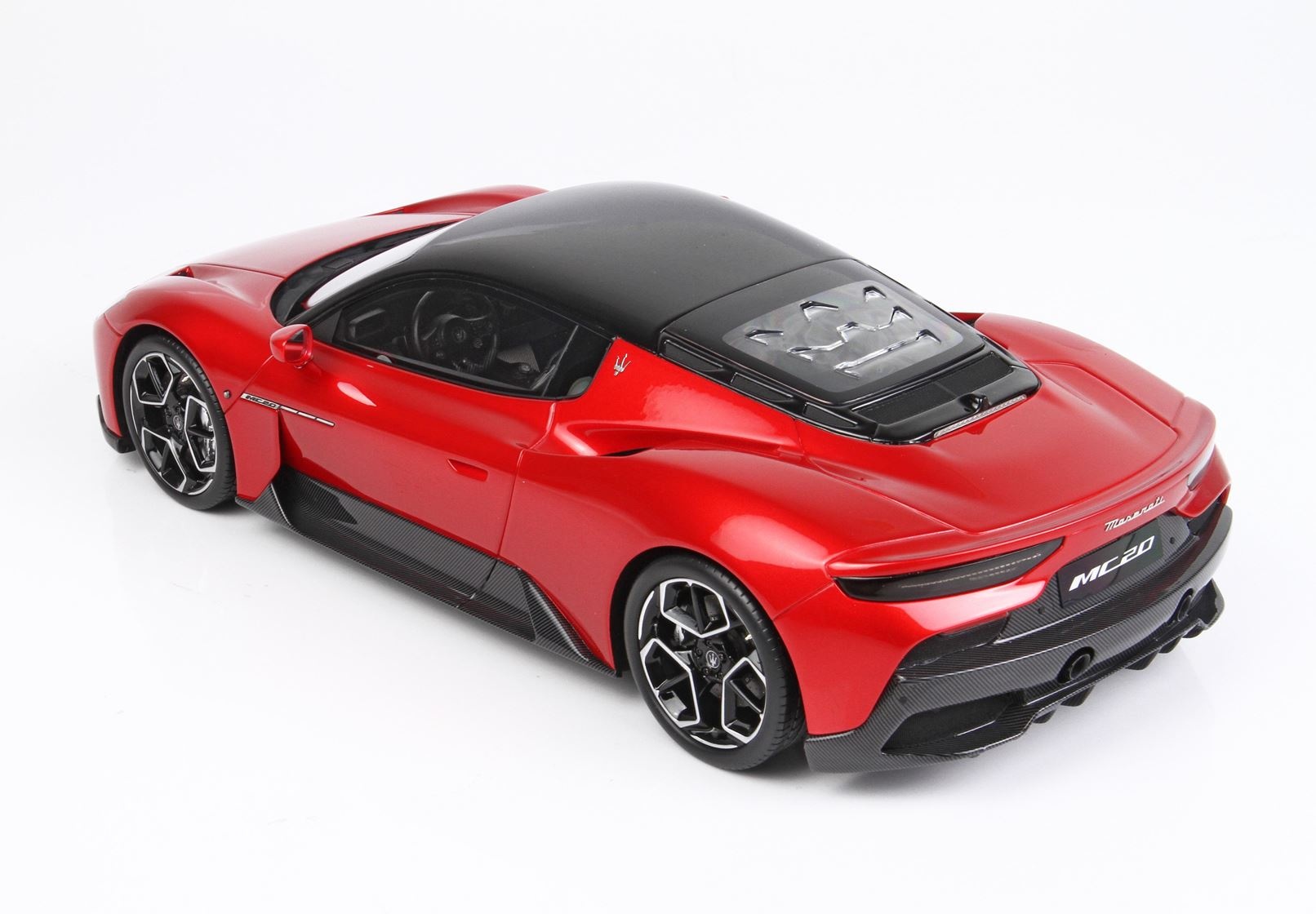 1:18 Maserati MC20 'Rosso Vincente'