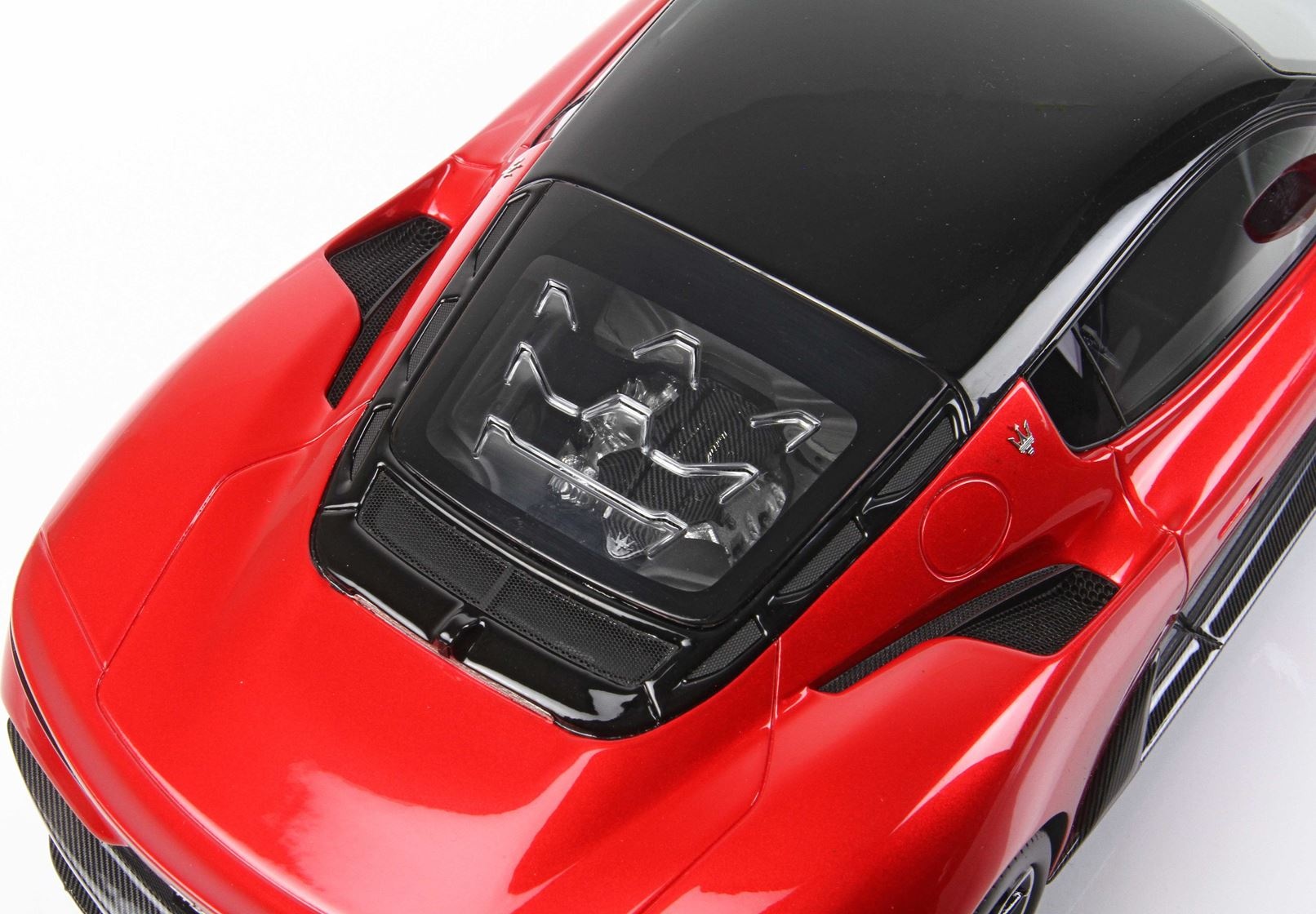 1:18 Maserati MC20 'Rosso Vincente'