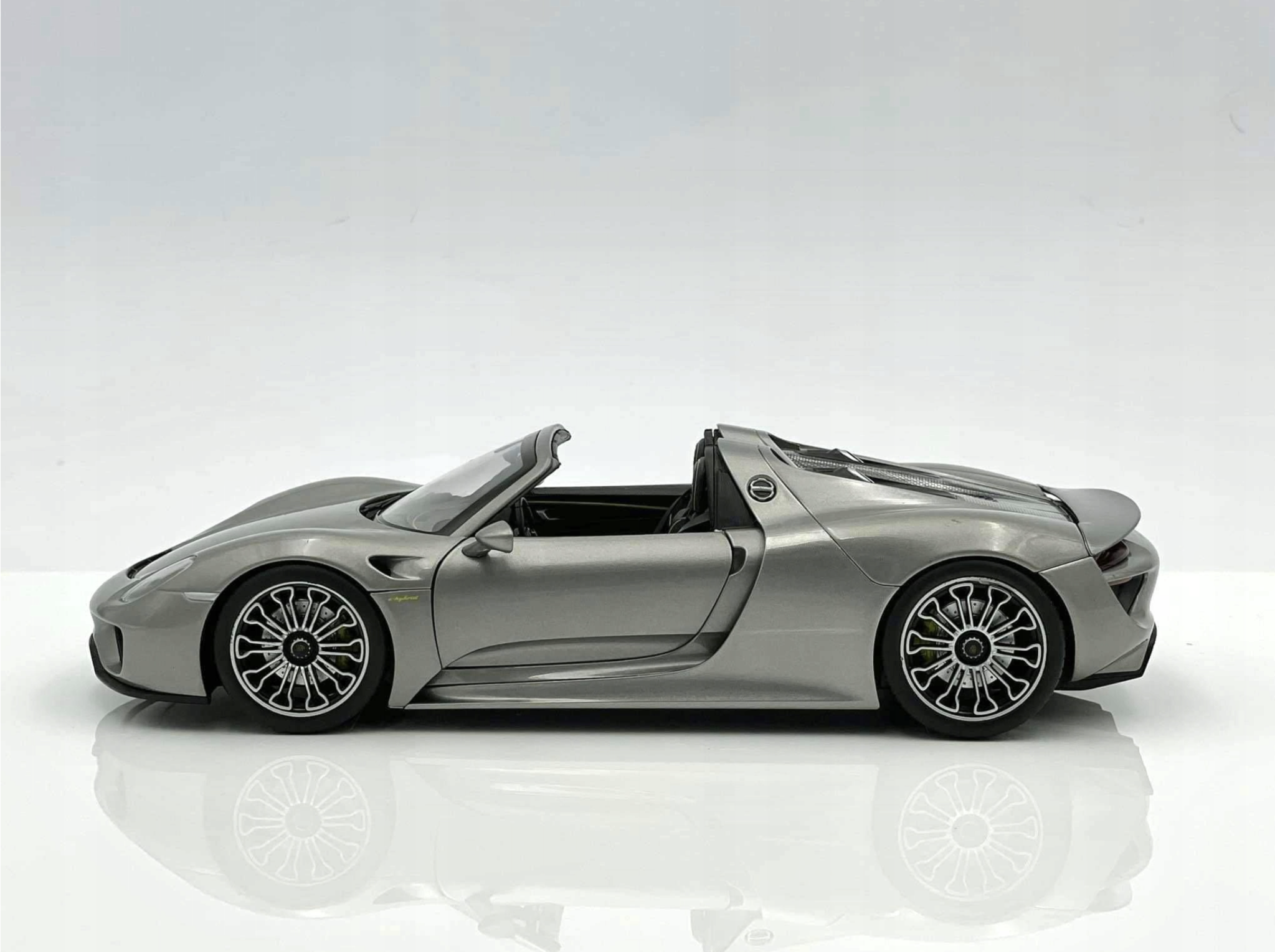 Porsche 918 Spyder Cabriolet Open Top Silver Grey