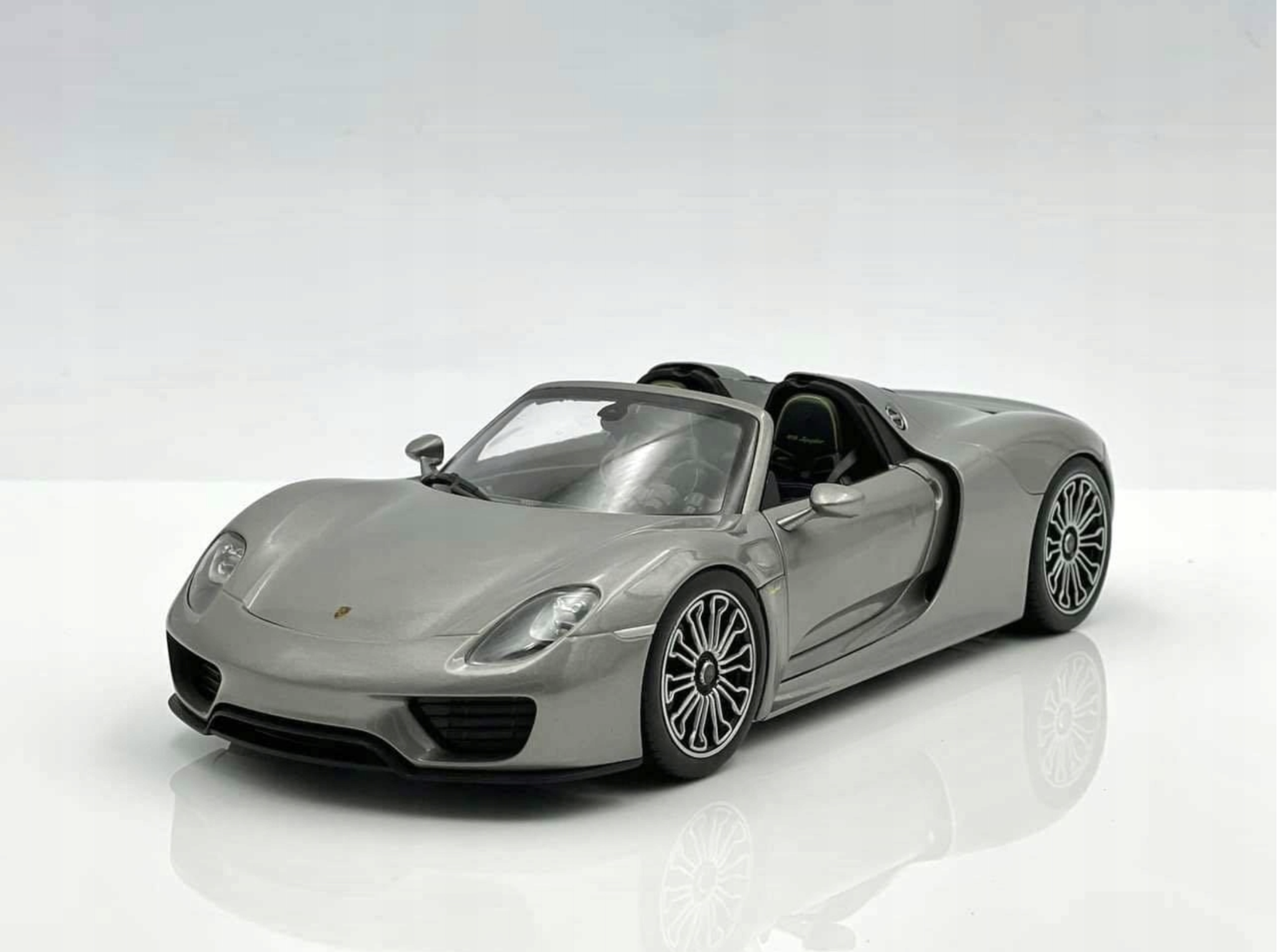 Porsche 918 Spyder Cabriolet Open Top Silver Grey
