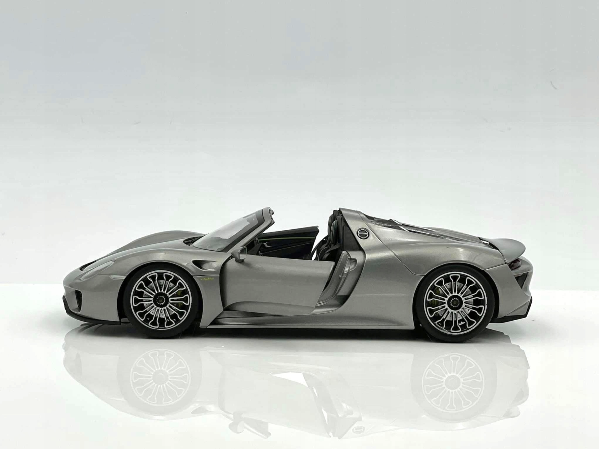 Porsche 918 Spyder Cabriolet Open Top Silver Grey
