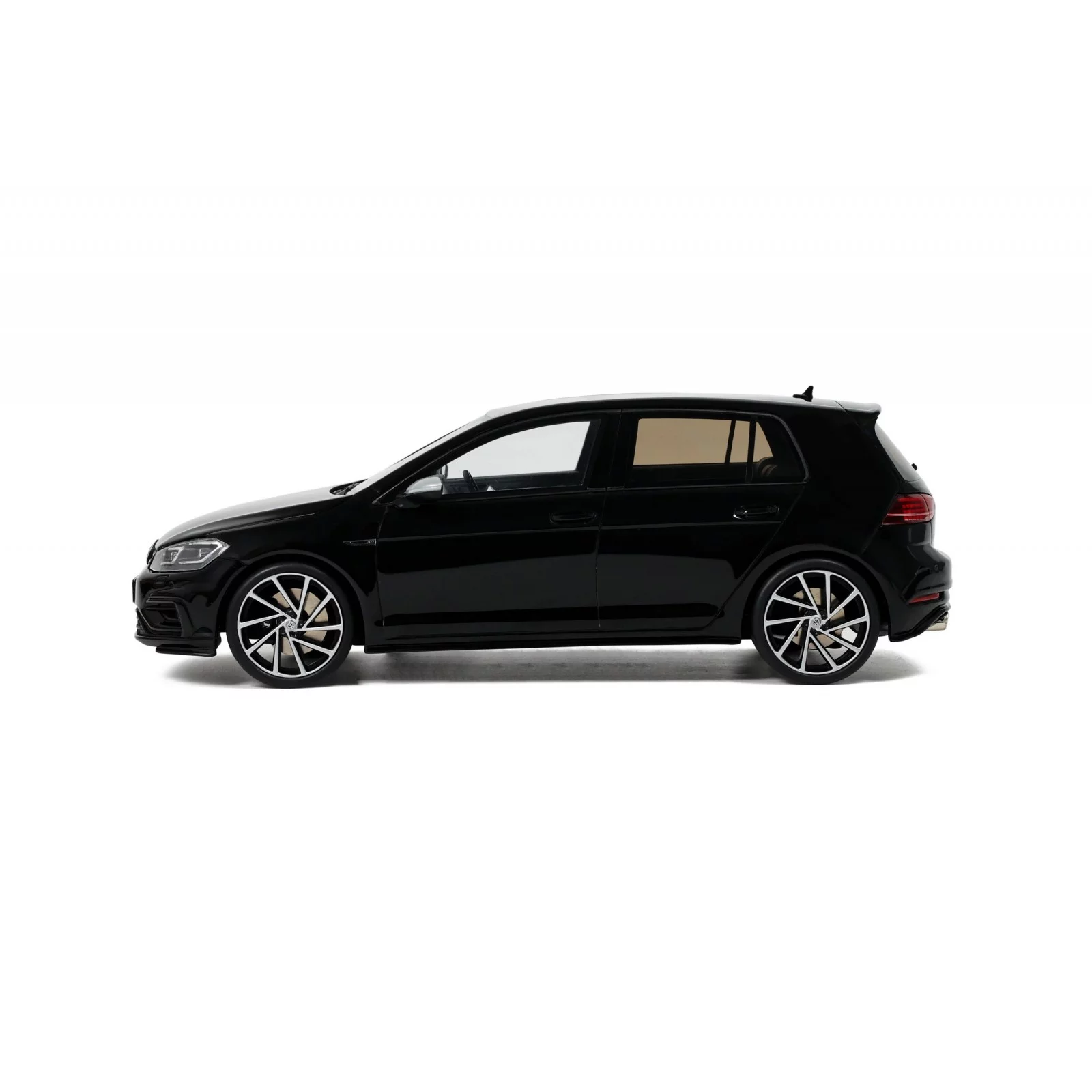 1:18 Volkswagen Golf VII R Zwart 2017