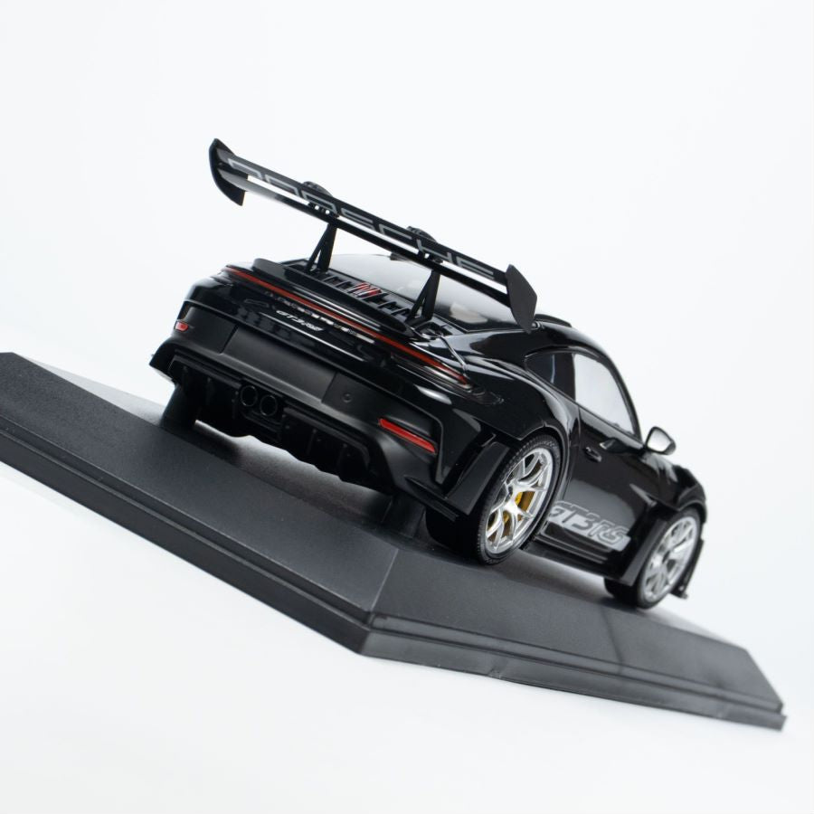 1:18 Porsche 911 (992) GT3RS 2023 met Zilveren Velgen