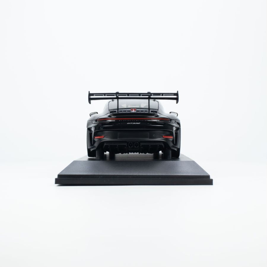 1:18 Porsche 911 (992) GT3RS 2023 met Zilveren Velgen