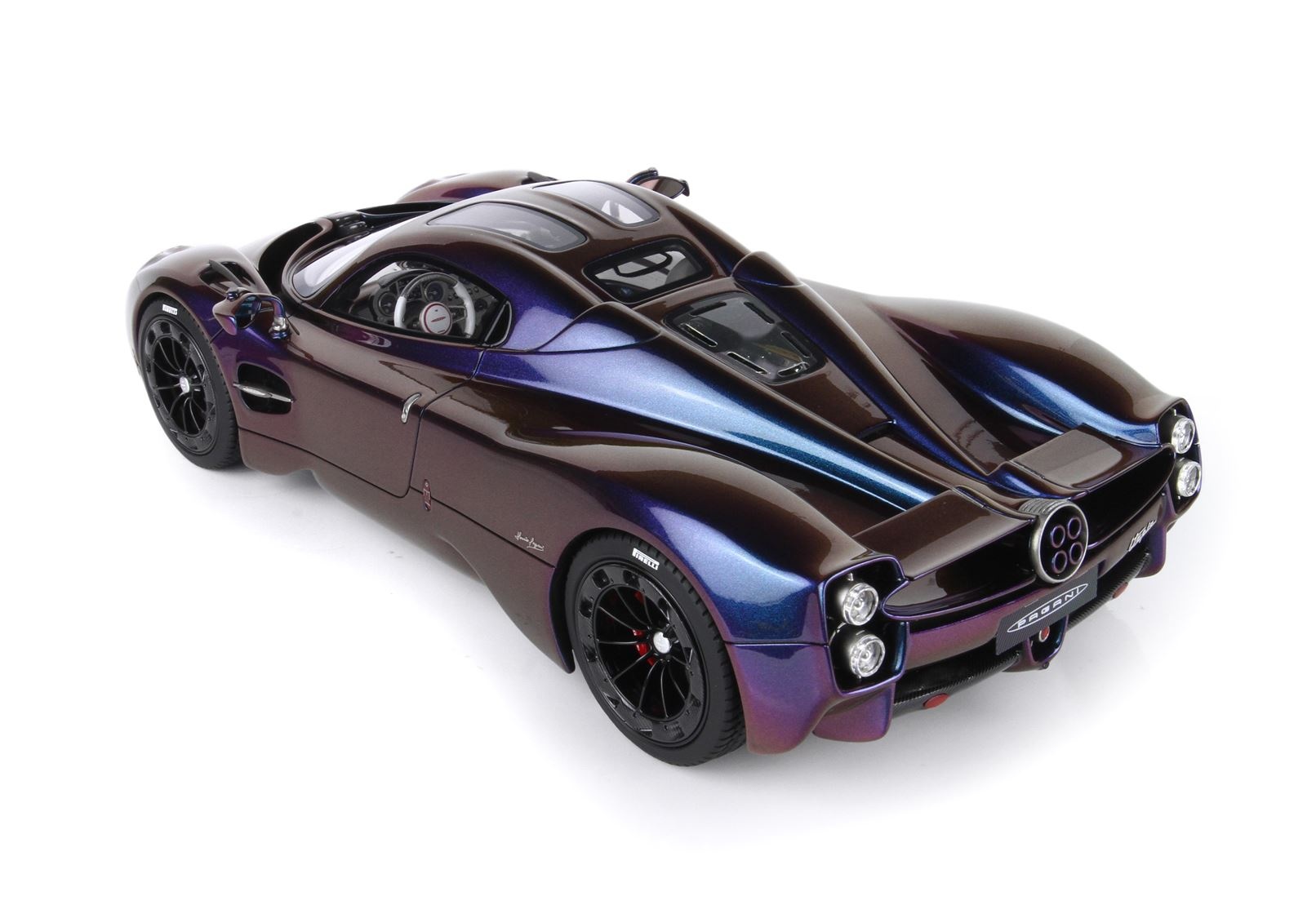 1:18 Pagani Utopia Chameleon 2022 Limited Edition 1/48 pcs.