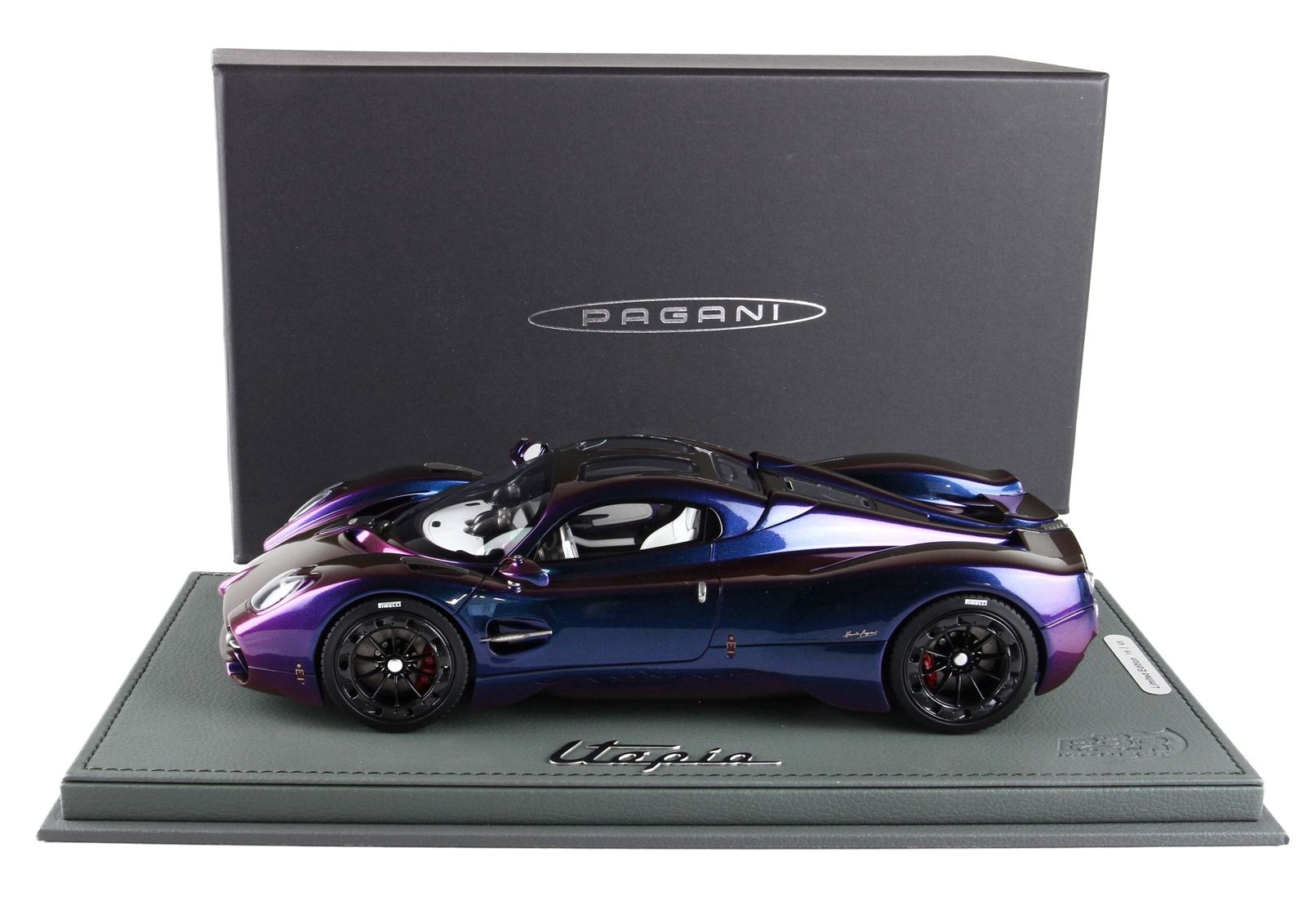 1:18 Pagani Utopia Chameleon 2022 Limited Edition 1/48 pcs.