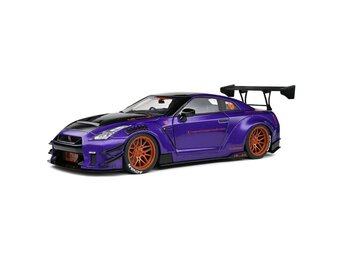 1:18 Nissan GT-R (R35) W/ Liberty Walks Body Kit 2.0 '22
