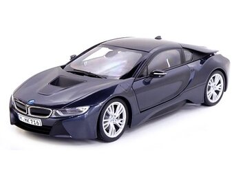 1:18 BMW I8 2013