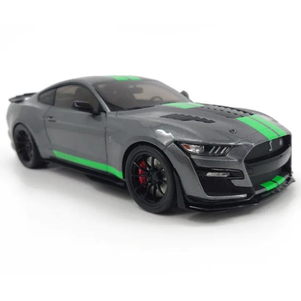 1:18 Ford Mustang GT500 2020 grey-green Solido Scale Model