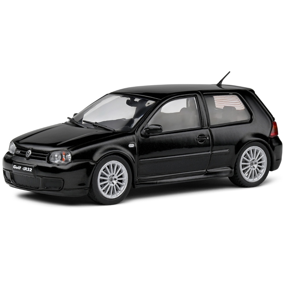 1:43 Vw Golf IV R32 2003 zwart Solido Schaalmodel