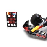1:43 Red Bull Racing RB19 #1 Max Verstappen Winner British GP 2023 + Pitboard Dark Blue-Red-Yellow Spark Scale Model