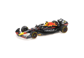 1:43 Oracle Red Bull Racing RB18, M. Verstappen 'Winner Italian Grand Prix 2022'