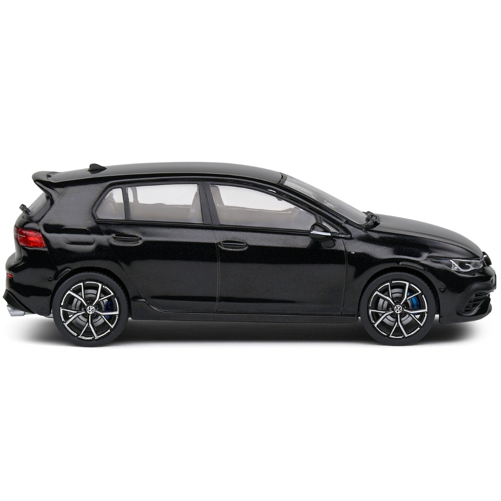 1:43 VW Golf VIII R 2022 schwarz Solido Maßstabmodell