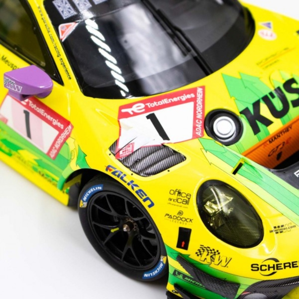 1:18 Porsche 911 GT3 R Manthey Racing #1 24h Race Nürburgring 2022 Minichamps Collectors Edition