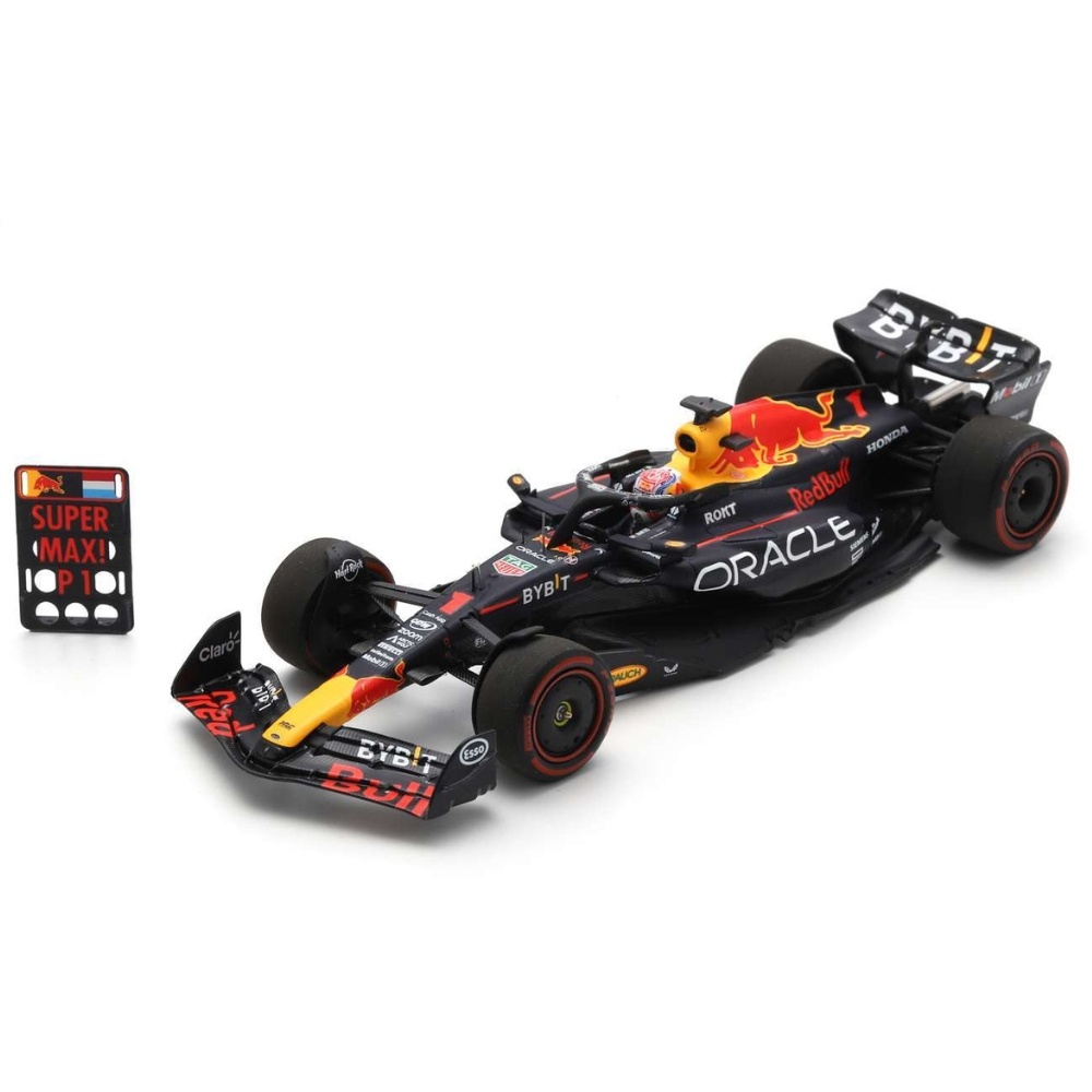 1:43 Red Bull Racing RB19 #1 Max Verstappen Winner Belgian GP 2023 + Pitboard Donker Blauw-rood-geel Spark Schaalmodel