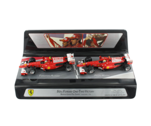 1:43 Elite Hotwheels Model V7423 Ferrari F10 80th One-Two Victory