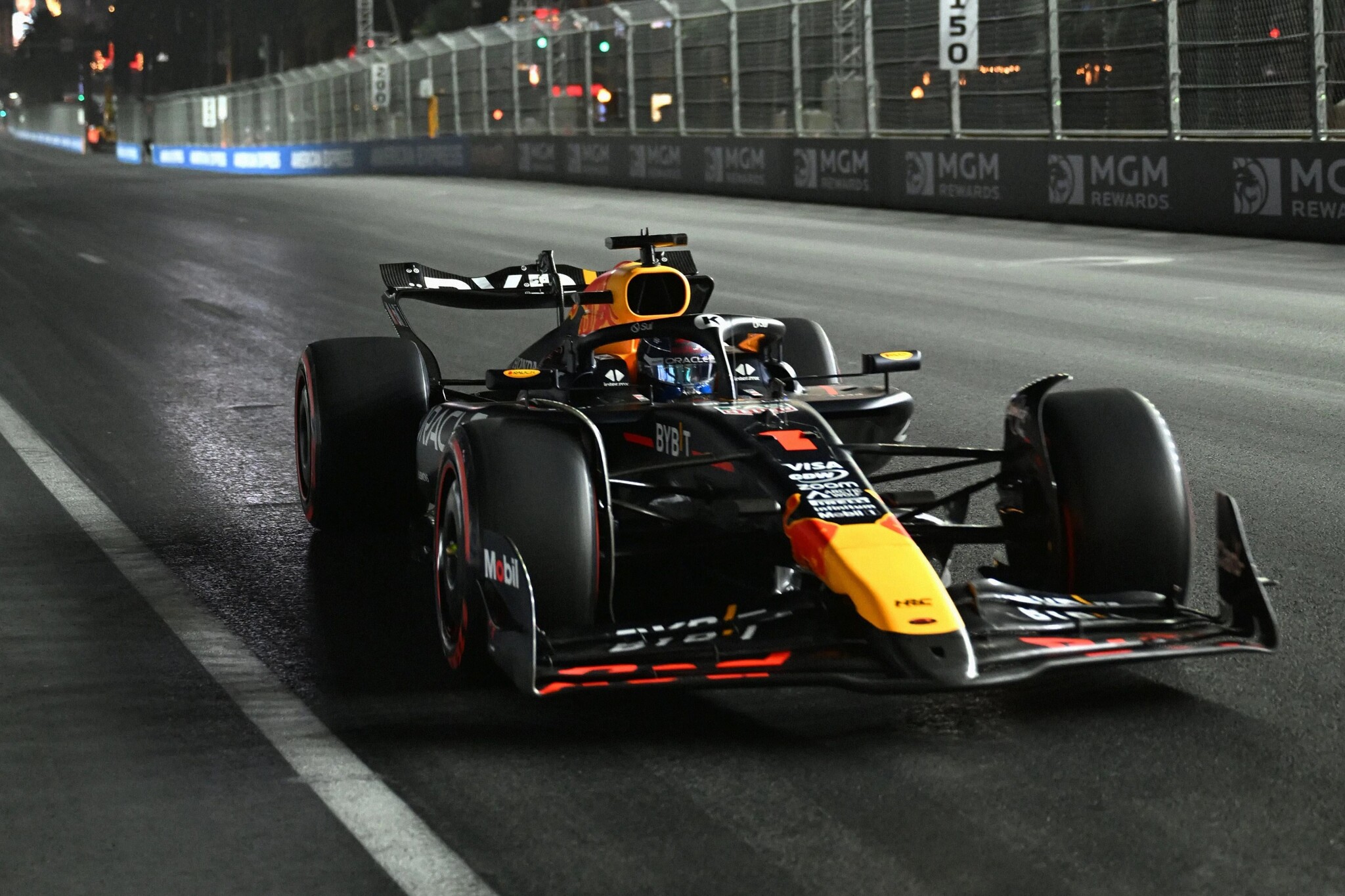 PRE-ORDER: 1:43 Oracle Red Bull Racing RB20, M. Verstappen 'Las Vegas Grand Prix 2024'