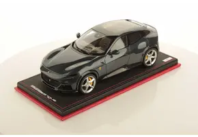 1:18 Ferrari Purosangue Blue Roma