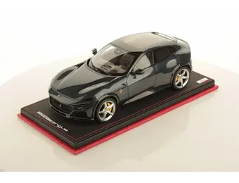1:18 Ferrari Purosangue Blue Roma