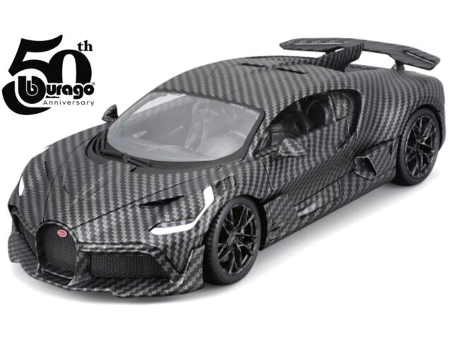 Scalemodel 1:18 Bugatti Divo Red Bburago - Copy