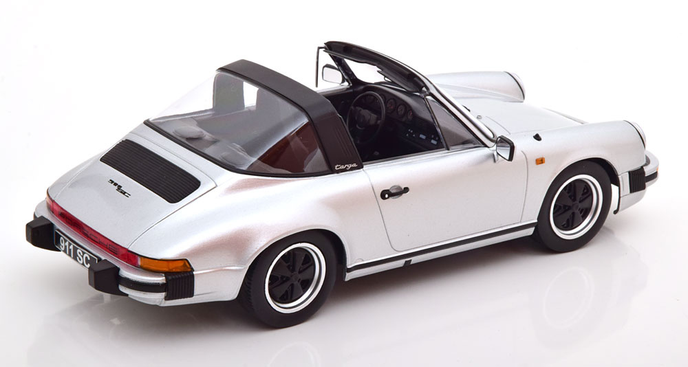 Schaalmodel 1:18 Porsche 911 SC Targa 1983 Silver