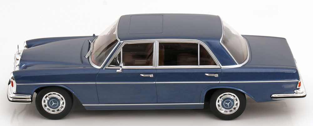 Schaalmodel 1:18 Mercedes-Benz 300 SEL 6.3 1972 Blue metallic