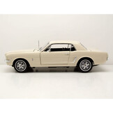 1:18 Ford Mustang Hard Top 1964 Creme White Scale by Welly