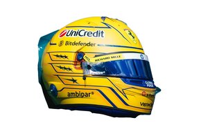 *Pre Order* 1:5 Helm L. Hamilton 'Miami Grand Prix 2025'
