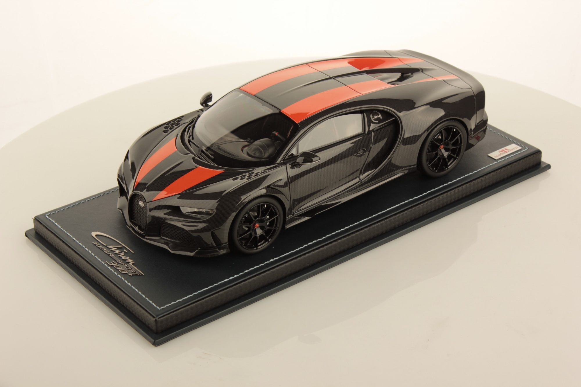 1:18 Bugatti Chiron Super Sport 300+ World Record 304.773 mph MR Collection