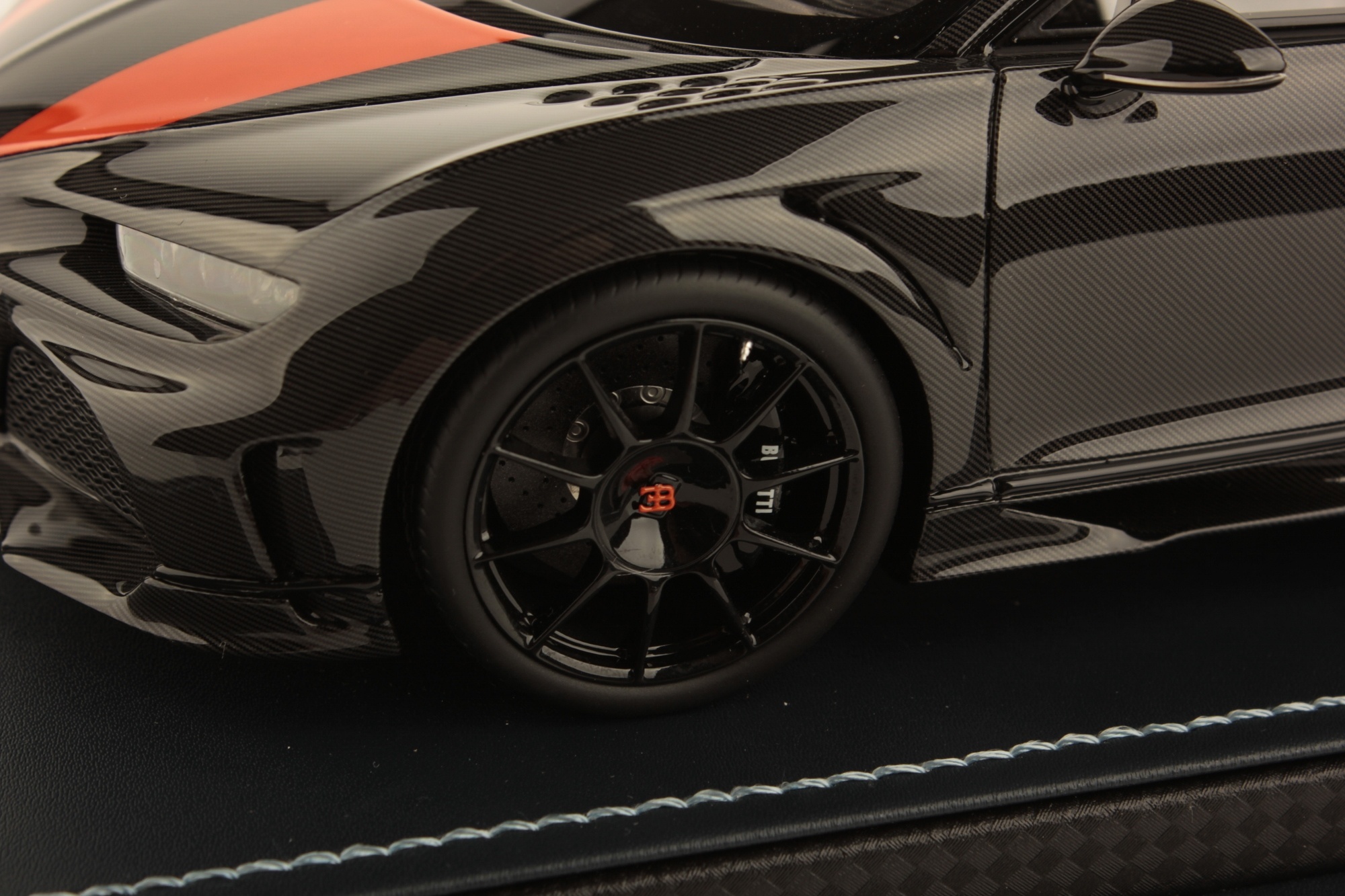 1:18 Bugatti Chiron Super Sport 300+ World Record 304.773 mph MR Collection