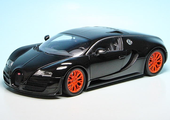 1:18 Bugatti Veyron Super Sport 'Black with orange rims'