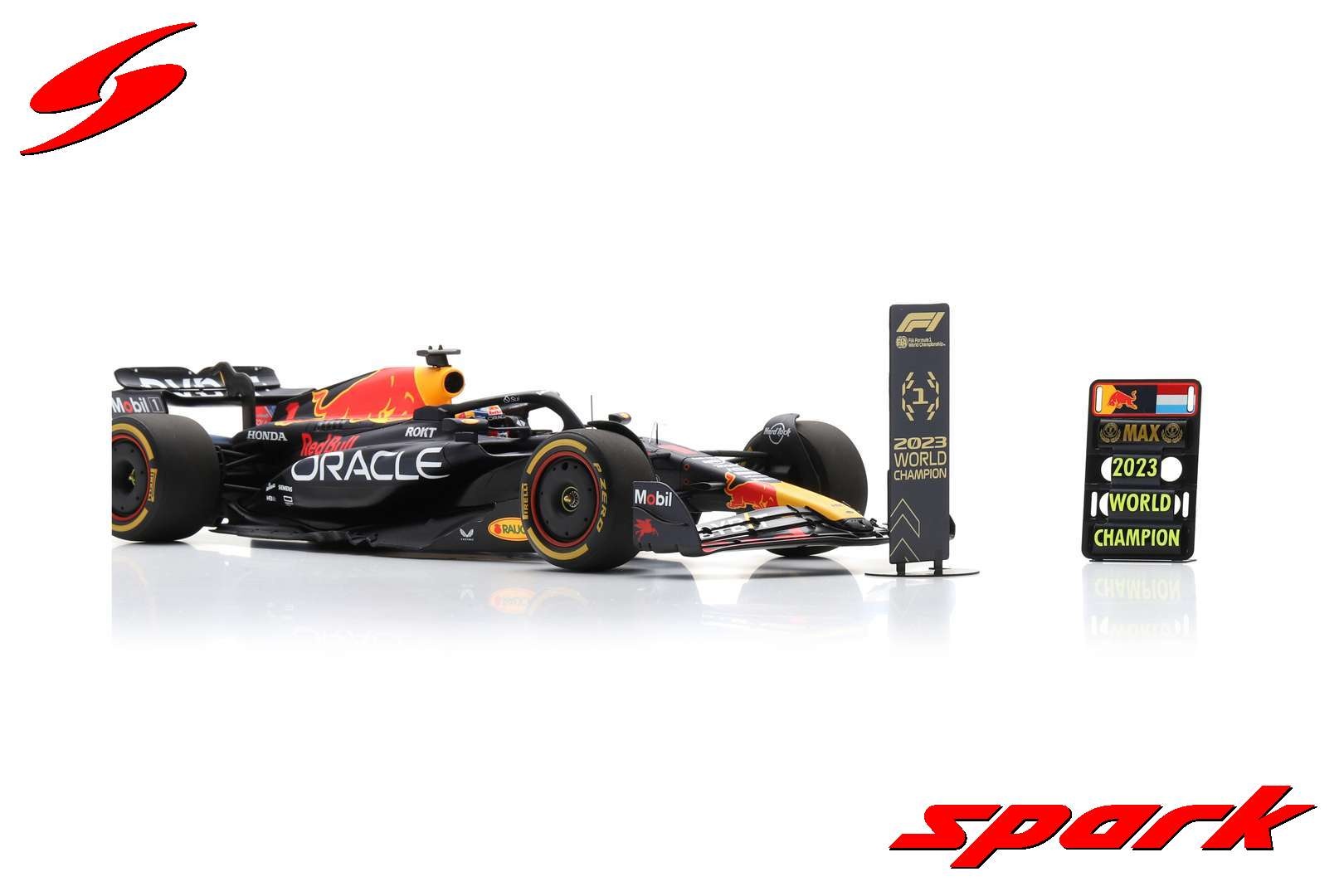 1:12 Oracle Red Bull Racing RB19, M. Verstappen Qatar 2023 'World Champion'