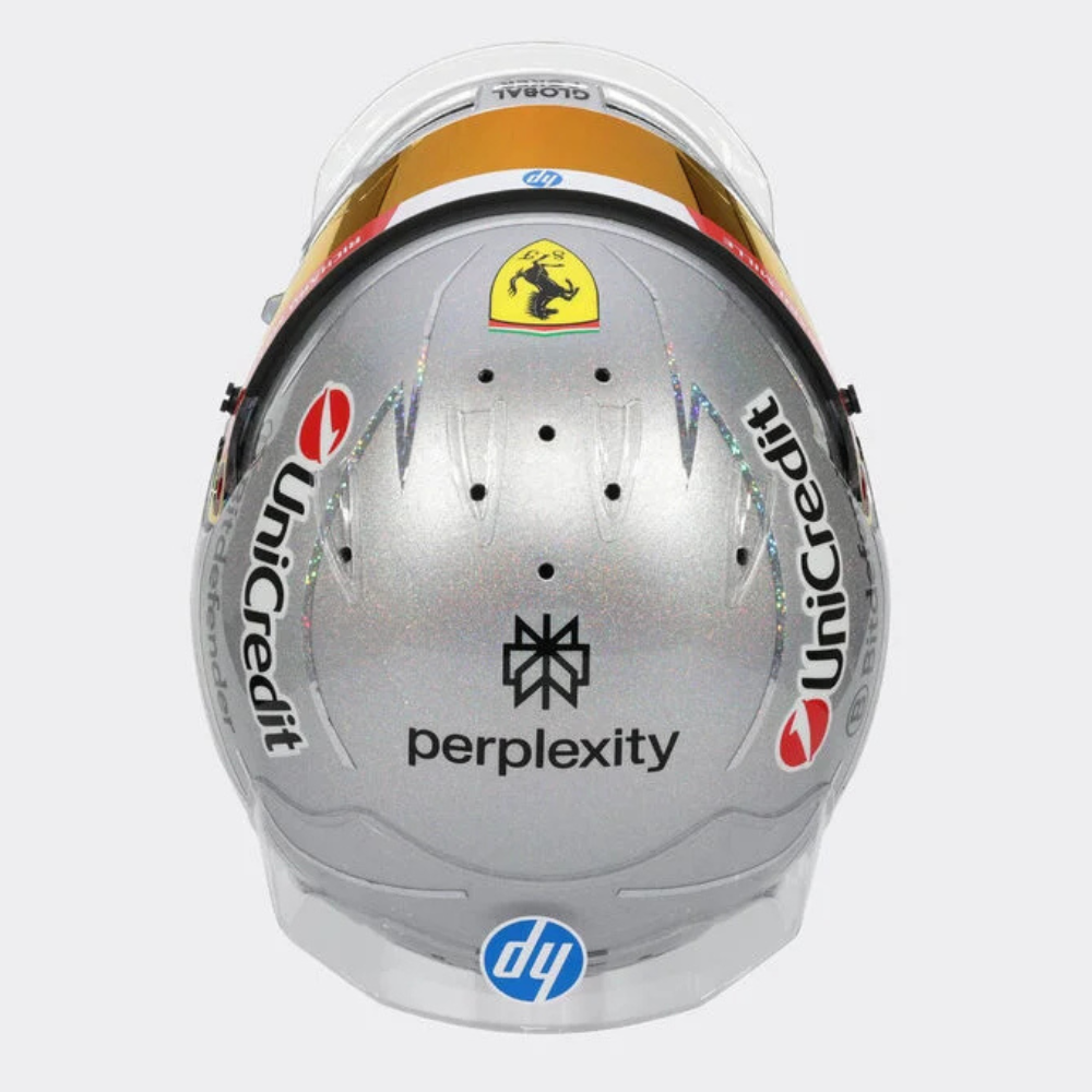 **Pre-order 1:5 Lewis Hamilton Scuderia Ferrari HP - Las Vegas 2025 - Looksmart