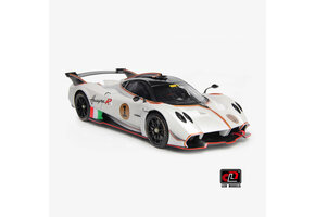 1:18 Pagani Huayra R- Pearl White