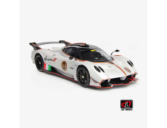 1:18 Pagani Huayra R- Pearl White