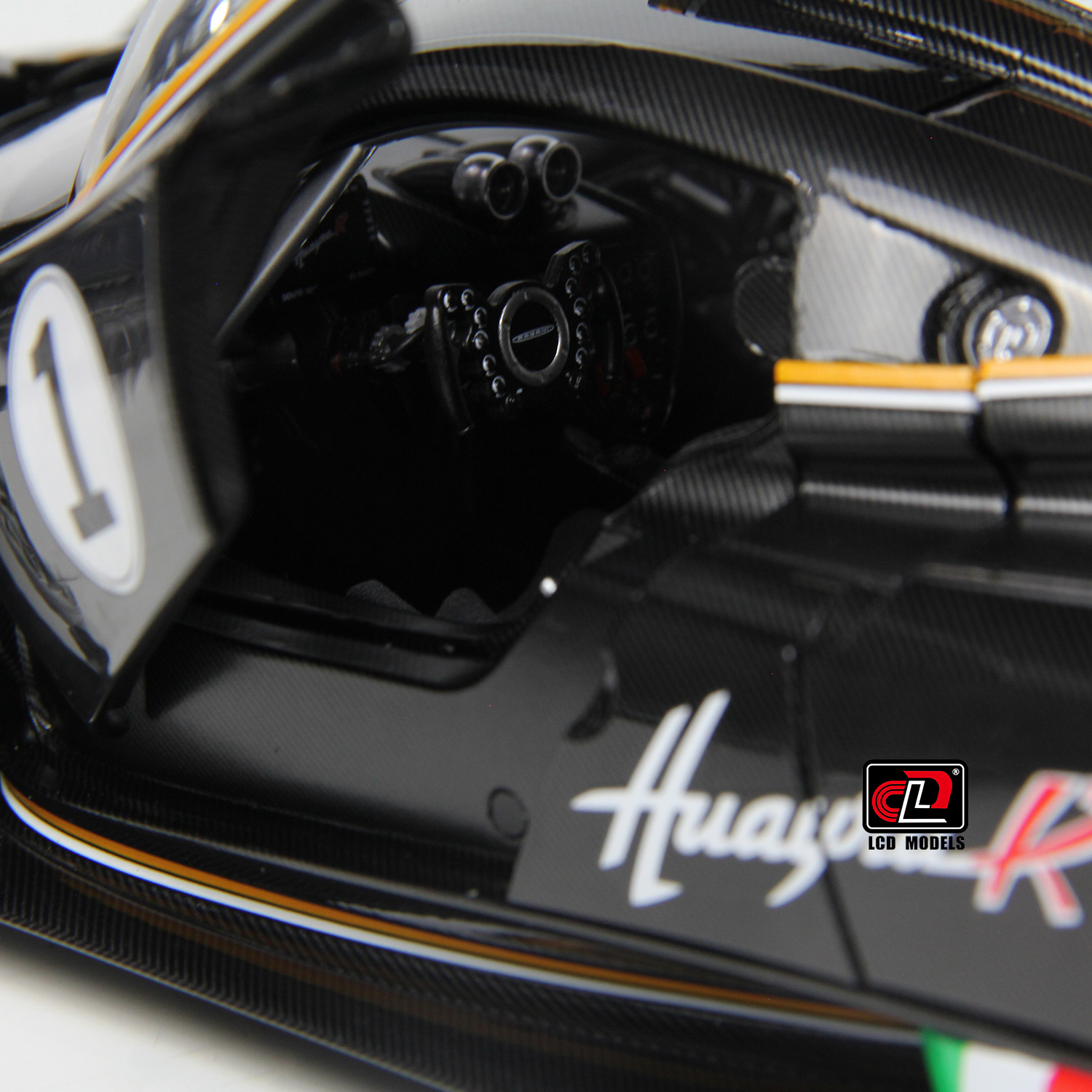 1:18 Pagani Huayra R- Black Carbon - LCD Model