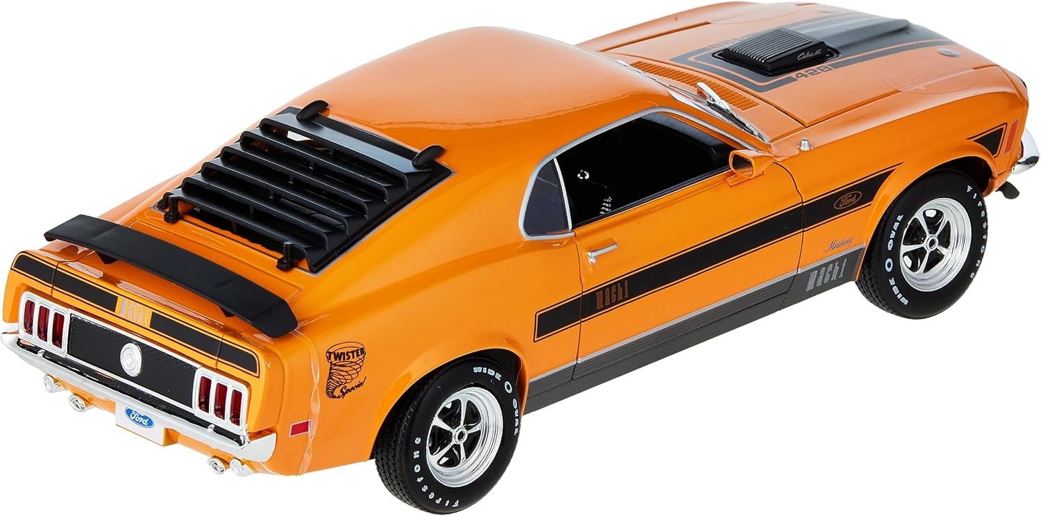 1:18 Ford Mustang Mach 1 1970 Orange Maisto