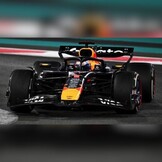 1:43 Max Verstappen Red Bull Racing F1 Winner Abu Dhabi 2025 (with pit board) - Spark Models