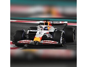 1:43 Isack Hadjar P6 Abu Dhabi 2025 (with pit board)