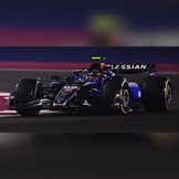 1:43 Carlos Sainz Williams F1 3de Qatar 2025 (met pit board) - Spark Models