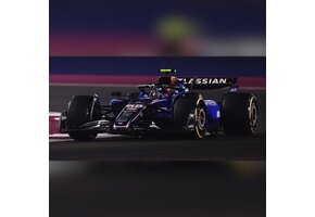 1:43 Carlos Sainz 3rd Qatar 2025 (with pit board)