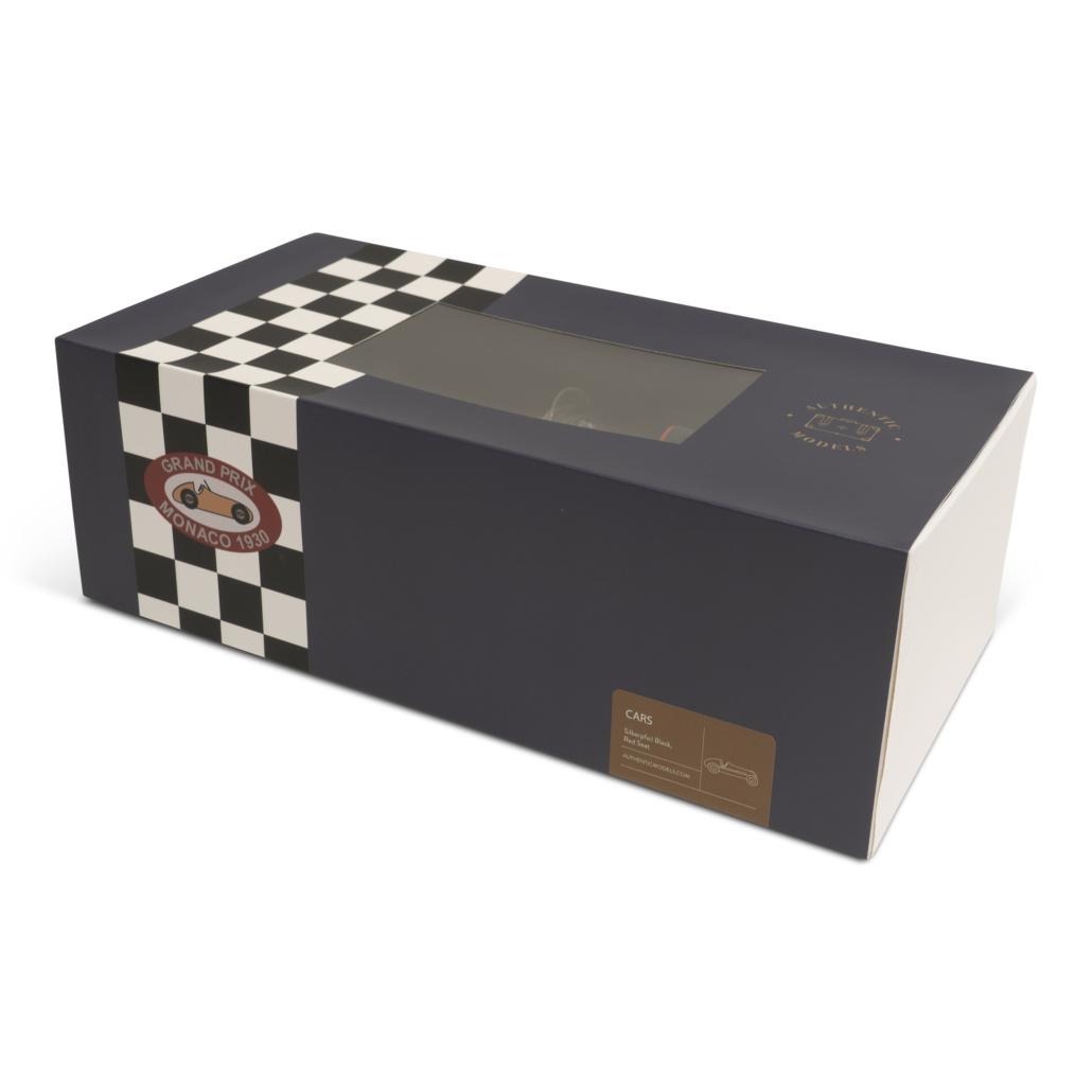 Authentic Models Silberpfeil, Black Seat