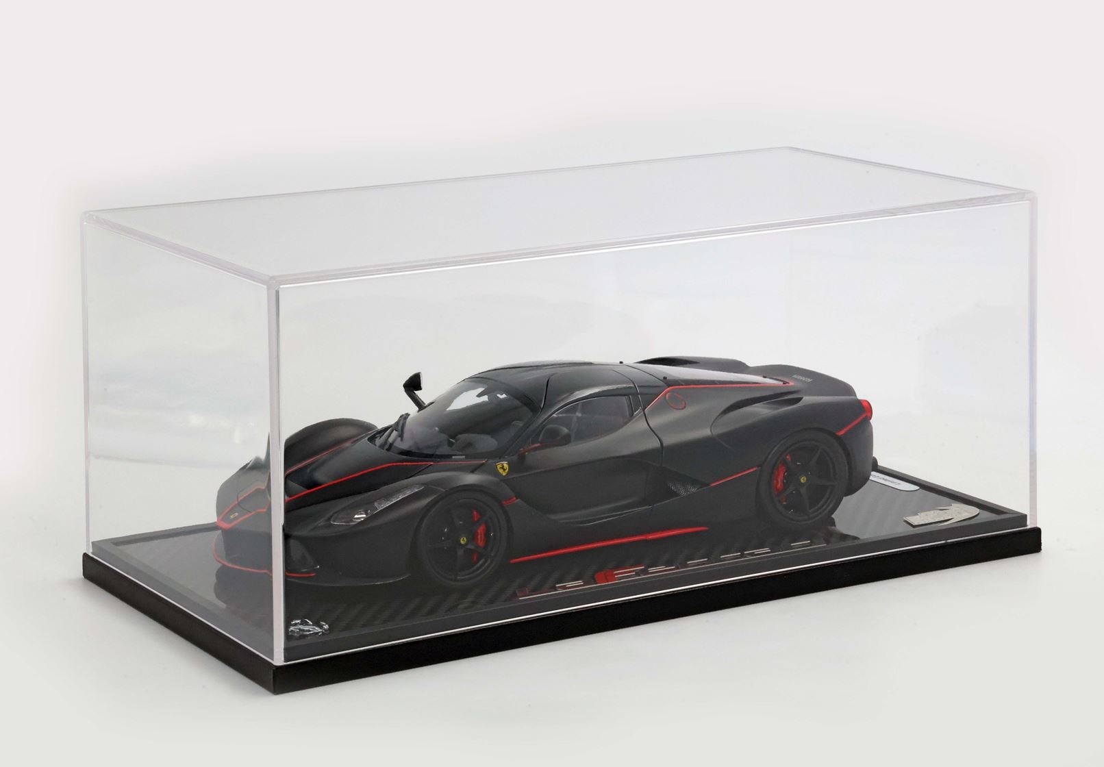 1:18 Ferrari LaFerrari (2013) Matt black with red stripes (Fernando Alonso) real carbon base - display case included - BBR Models