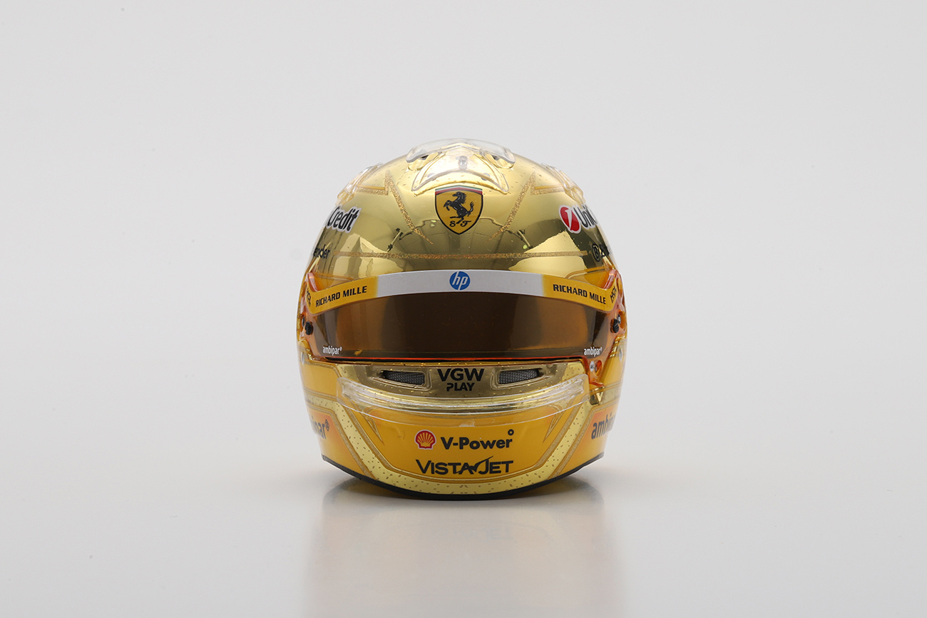 **Pre Order 1/5 Helmet Lewis Hamilton - Singapore GP 2025
