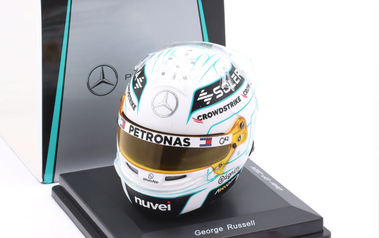 1:5 George Russell Helm Qatar GP 2024 - Spark Models