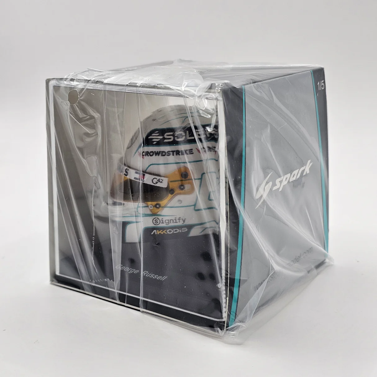 1:5 George Russell Helm Qatar GP 2024 - Spark Models