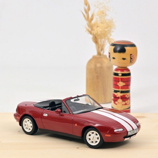 1:18 Mazda MX-5 1989 Rood/Wit - Norev - Limited Edition